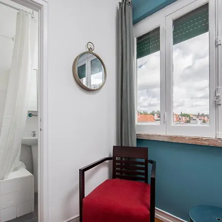 Classy 4bdr W/ Balcony By Lovelystay Apartment Lisbon